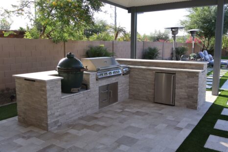 Outdoor Kitchen